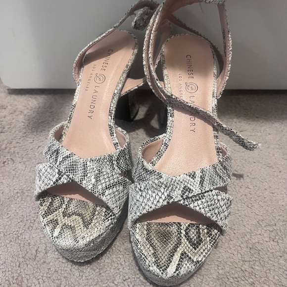 Chinese Laundry Shoes - Chinese Laundry Snake-Print Platform Sandals in Black and White